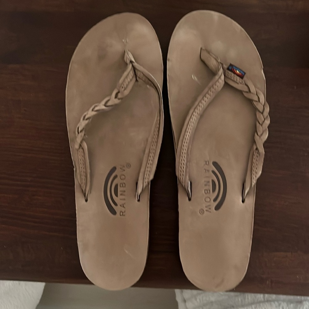 Rainbow flirty braidy flip flop, barely worn